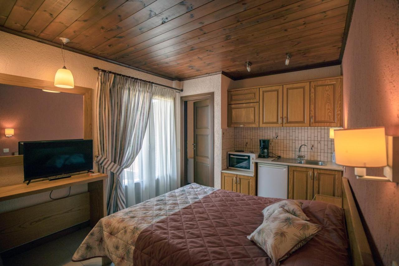 Asimina Guesthouse, Eptalofos Parnassos ภายนอก รูปภาพ