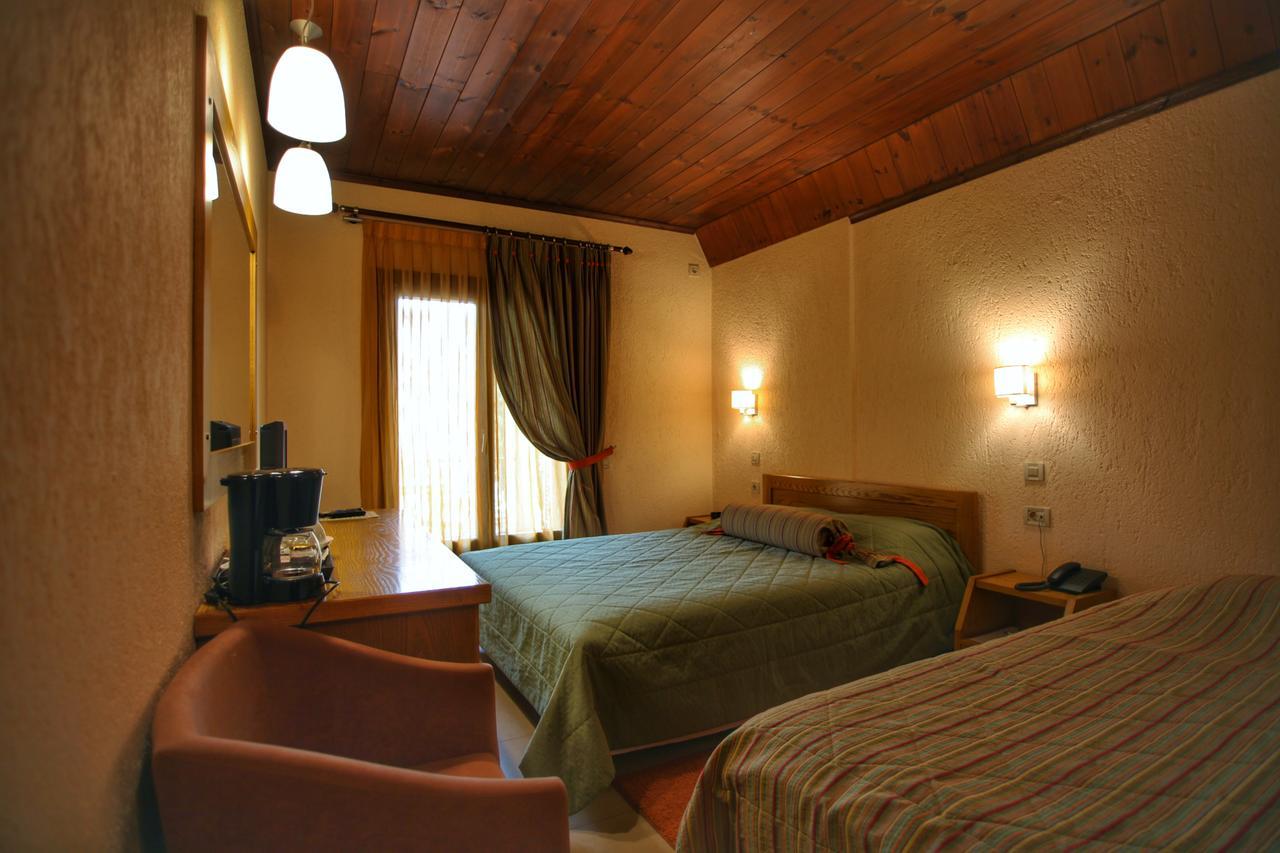 Asimina Guesthouse, Eptalofos Parnassos ภายนอก รูปภาพ