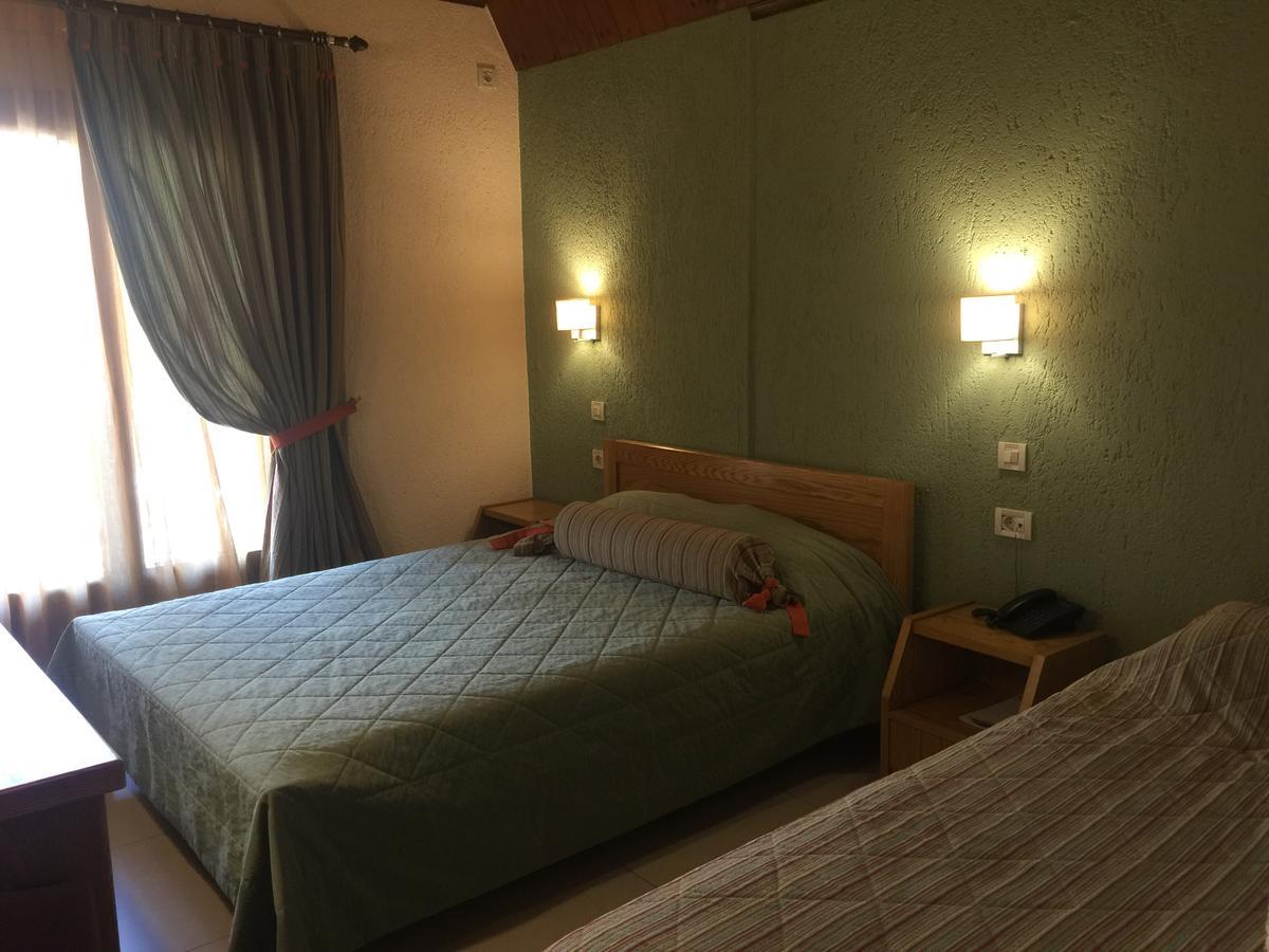 Asimina Guesthouse, Eptalofos Parnassos ภายนอก รูปภาพ